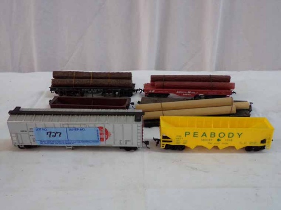 Mixed Lot of Flat Cars, Hoppers & Boxcars (8 Total Cars)