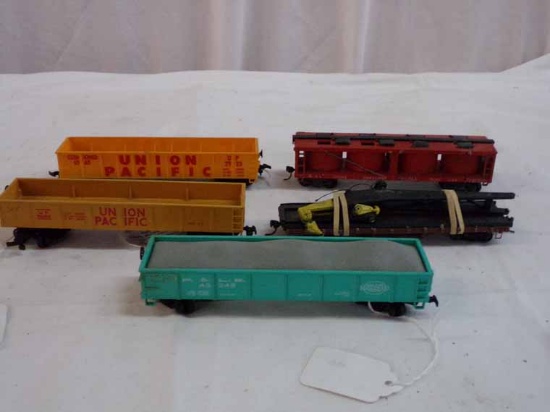 Lot of 5 Cars Includes (3) Gondola, a Broken Crane Car & a Tanker Car