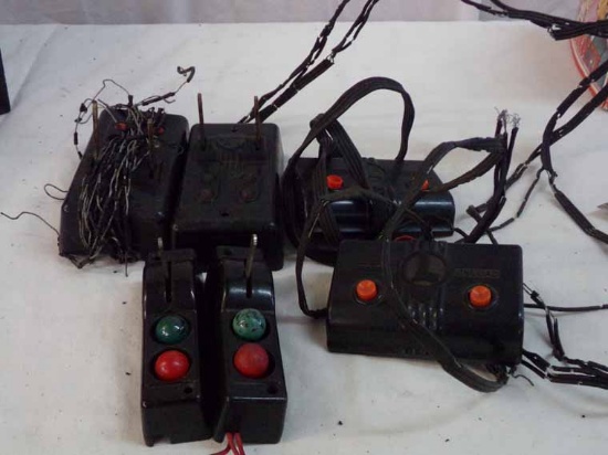 (6) Items Includes (2) Uncouplers & (2) Automatic Switch Controllers