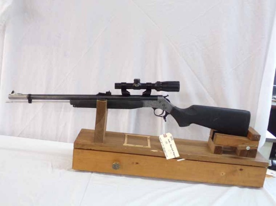 New Frontier 50 Cal. Muzzle Loader w/ Bushnell Scope, Model Beartooth Magnum