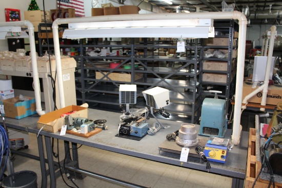 30"x72" Metal Work Table W/work Light.