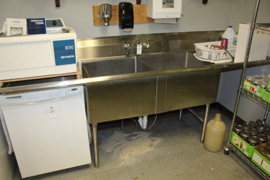 Advance Tabco Double Stainless Steel Sink W/drain Boards.