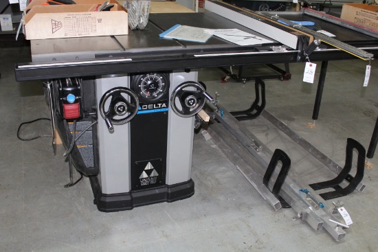 Delta Unisaw Model 36-l500 Type 2 10" Left Tilt Unisaw.