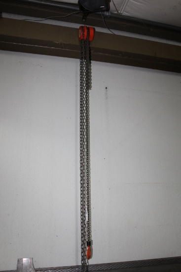 Cm 1/2 Ton Chain Hoist.