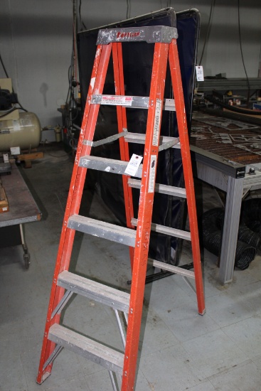 Keller 6' Fiberglass Ladder.