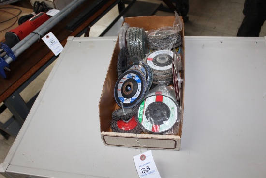 1 Lot Of 4 1/2" Grinding Discs And Flap Discs.