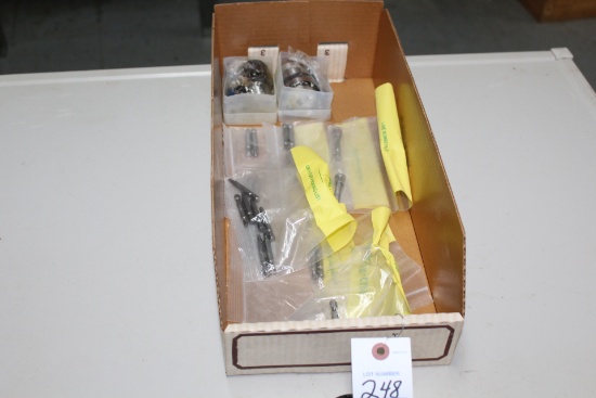 1 Lot Of New Square Head & Phillips Bits And Chucks.