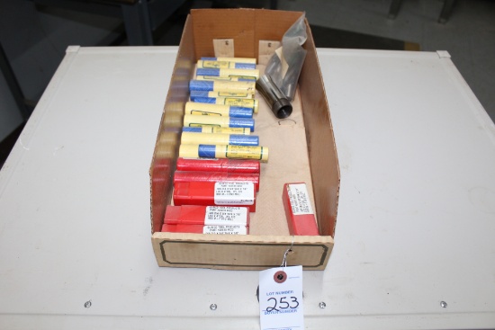 1 Lot Of Doall And Quinco End Cutters.