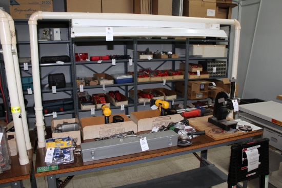 72"x30" Work Table W/overhead Work Light.
