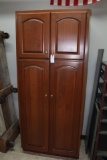 2 Door Over 2 Door Kitchen Cabinet/pantry.
