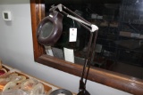 Magnified Desk Lamp. (black)