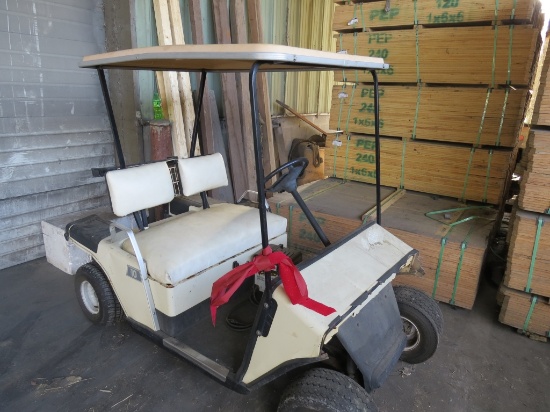 EZ GO Golf Cart 2 Seater Electric-6 Batteries (comes with charger)  with golf bag rack   Serial #587
