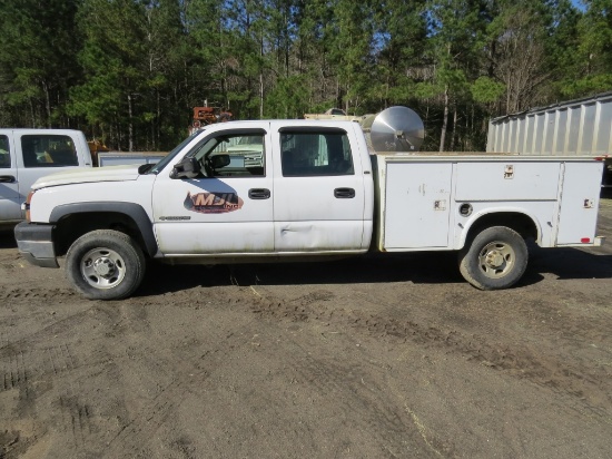 2005 Chevy 2500HD Work Truck