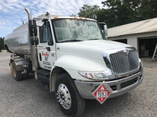2004 International 4400