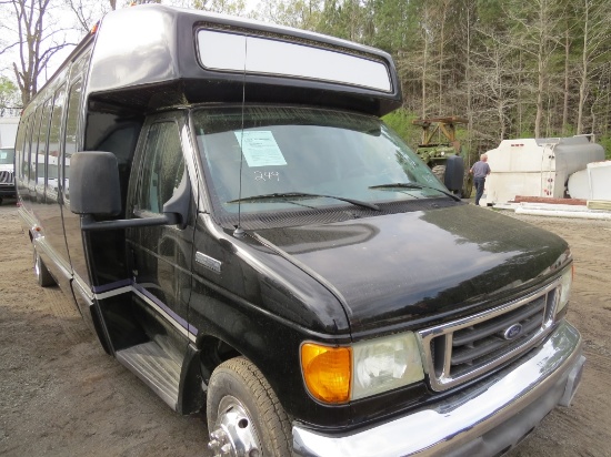 2007 Ford E450
