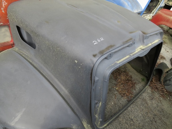 Peterbuilt Hood