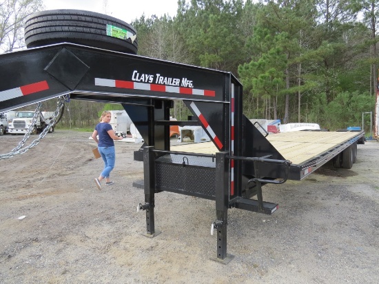 2018 Gooseneck Trailer w/ Ramps