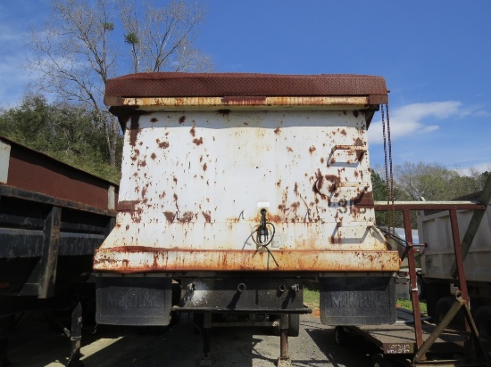 Monotone Dump Trailer