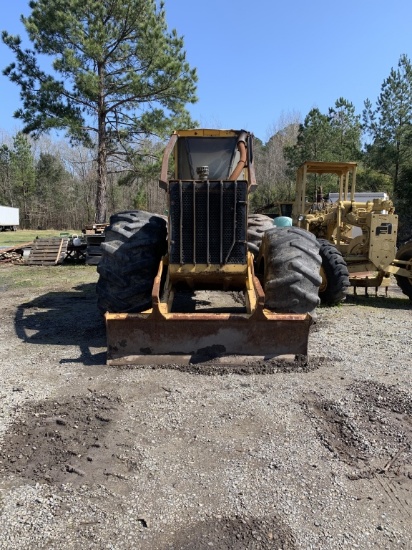John Deere Grapple Skidder