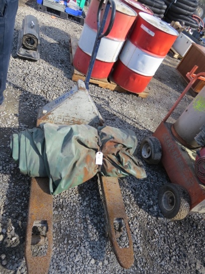 Wesco Pallet Jack & Tarp
