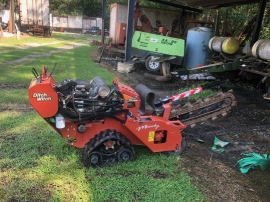 "2017 RT20 Ditch Witch w/tracks 36"" Dig Depth