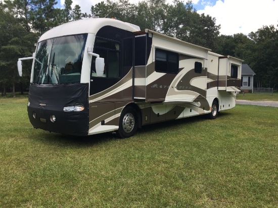 "2002 Fleetwood Revolution 40C Motorhome