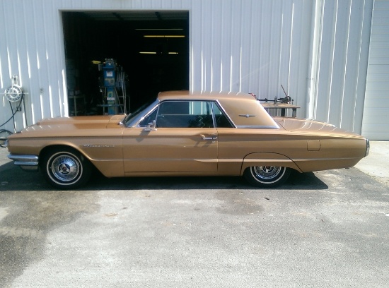 "1964 Ford Thunderbird 2 Door Coupe