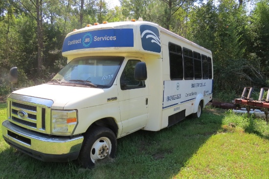 "2008 Ford E-450 Passenger Bus