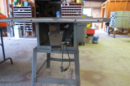 Delta 10" Table Saw