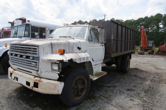 1983 Ford Dump