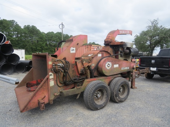 1999 Morbark 2400XL Chipper