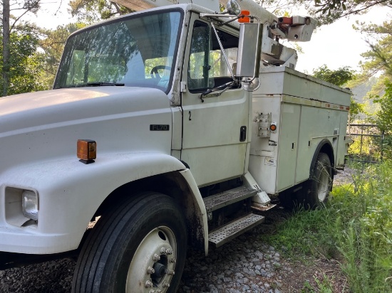 2000 Freightliner MEDCO