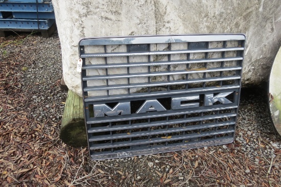 Mack Grill