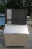 Icomatic Ice Machine