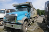 2011 Mack 700 GU713
