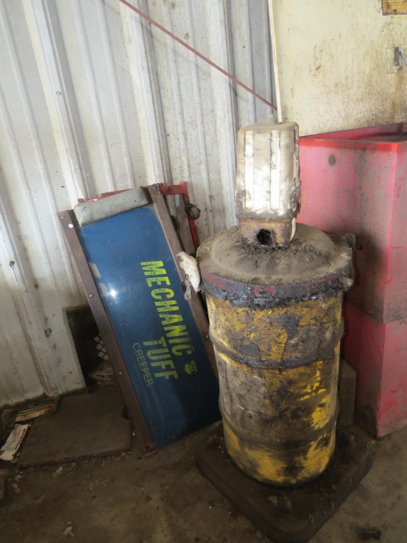 Vintage lincoln deals grease pump