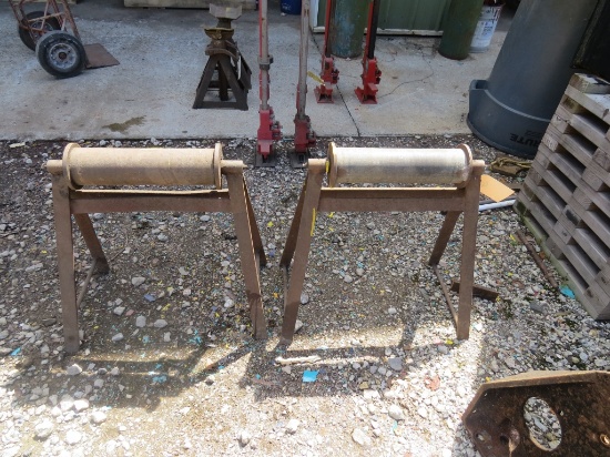 Set of pipe rollers