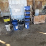 Lot of 5 gal buckets
