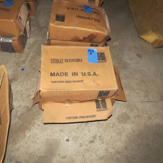 Two Boxes of Reversible Hinges