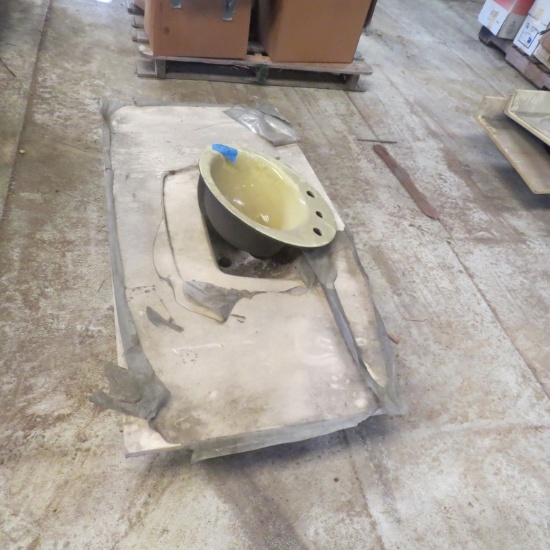 Misc. countertops/sinks (see pics)