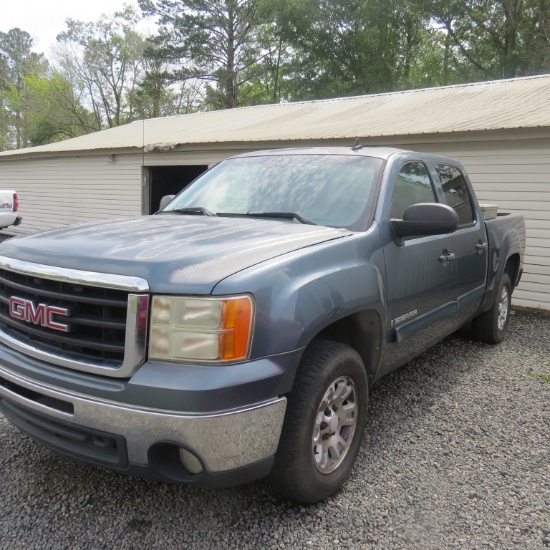 2007 Blue GMC Sierra SLE truck-1 owner