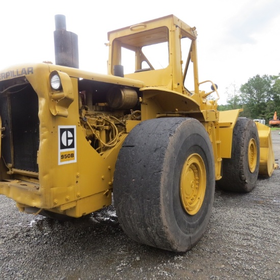 CAT 950B Wheel Loader w/Solid Tires