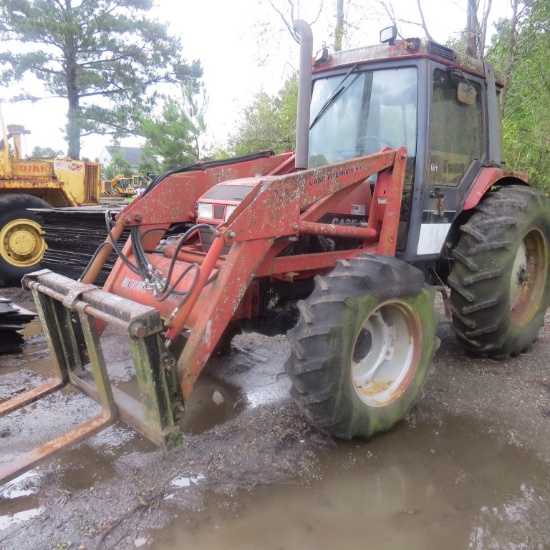 CASE 4230 MFWD w/Loader & Forks