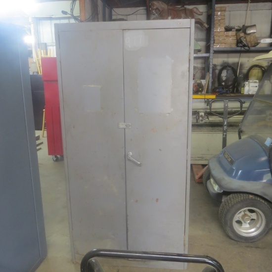 Shop cabinet