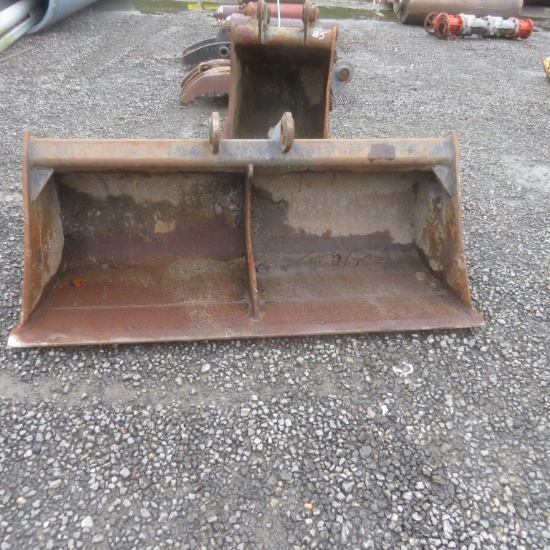 60" Clean Out Bucket