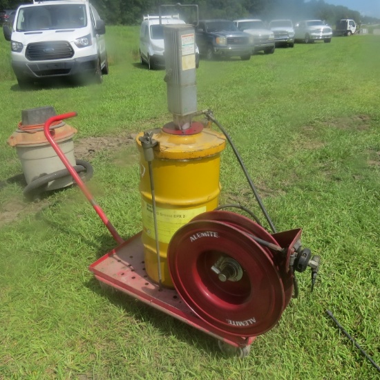 Shell Retinax Grease EPX2 drum and pump on cart