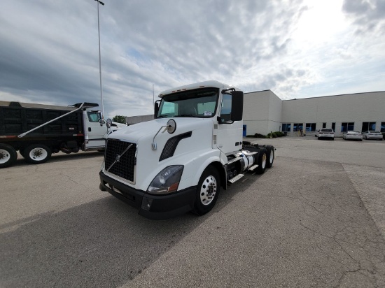 2012 VOLVO     VNL64T630