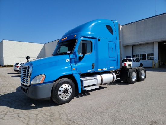 2011 FREIGHTLINER CA125SLP
