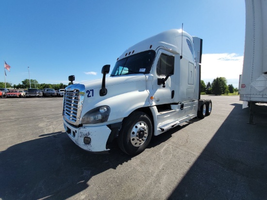 2013 FREIGHTLINER CA125SLP