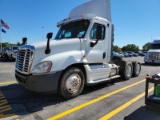 2013 FREIGHTLINER CA125DC